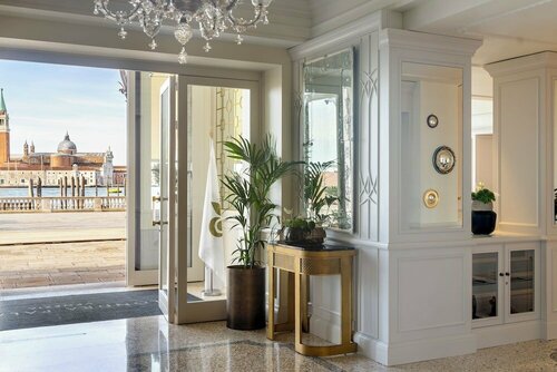 Внешний вид отеля Londra Palace Venezia в Венеции, фото 4