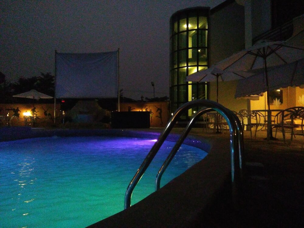 Фото Nirvana Inn