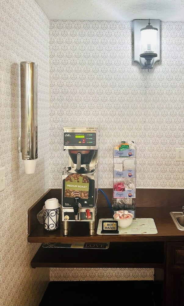 Фото Hospitality Inn