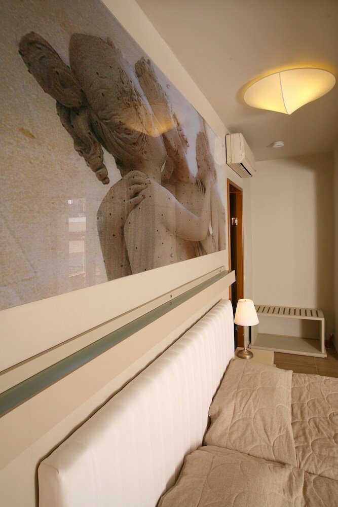 Фото Bourtzi Hotel