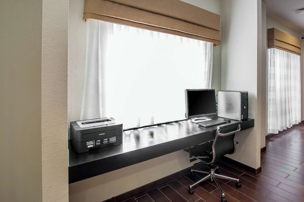 Фото Sleep Inn And Suites Haysville