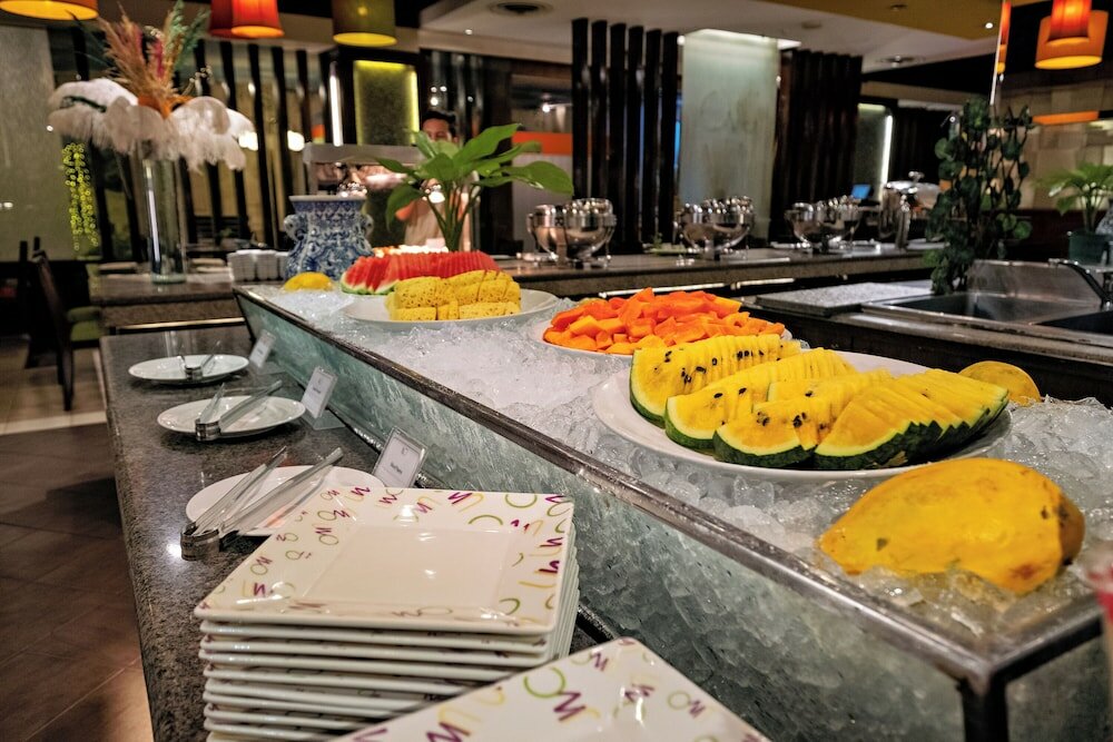 Фото Waterfront Cebu City Hotel & Casino