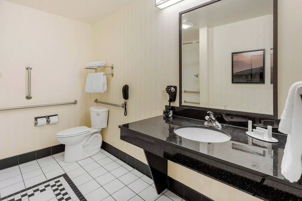Фото Fairfield Inn & Suites by Marriott Rockford