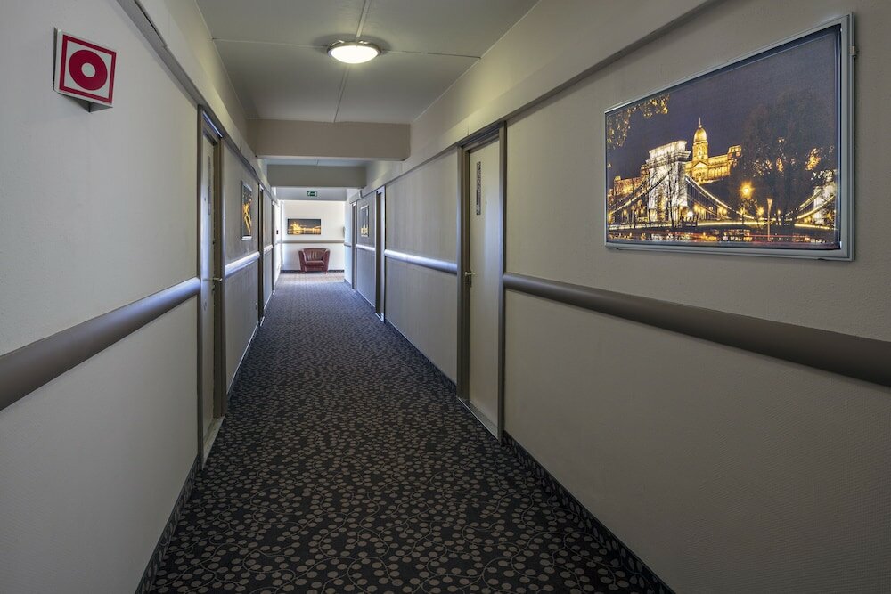 Фото Hotel Charles