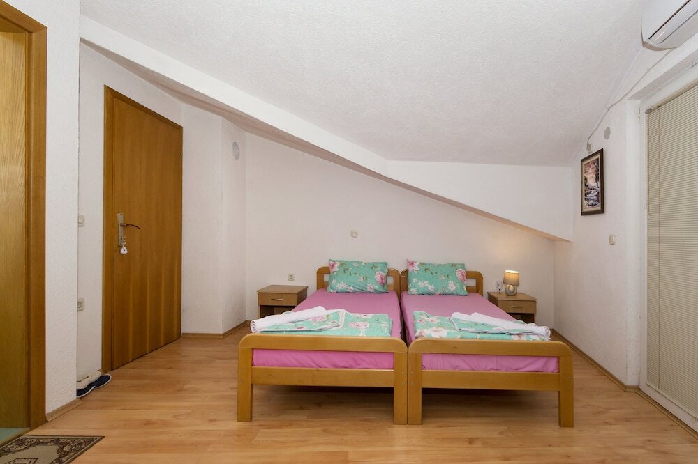 Фото Bogdanovski Studios & Guest Rooms