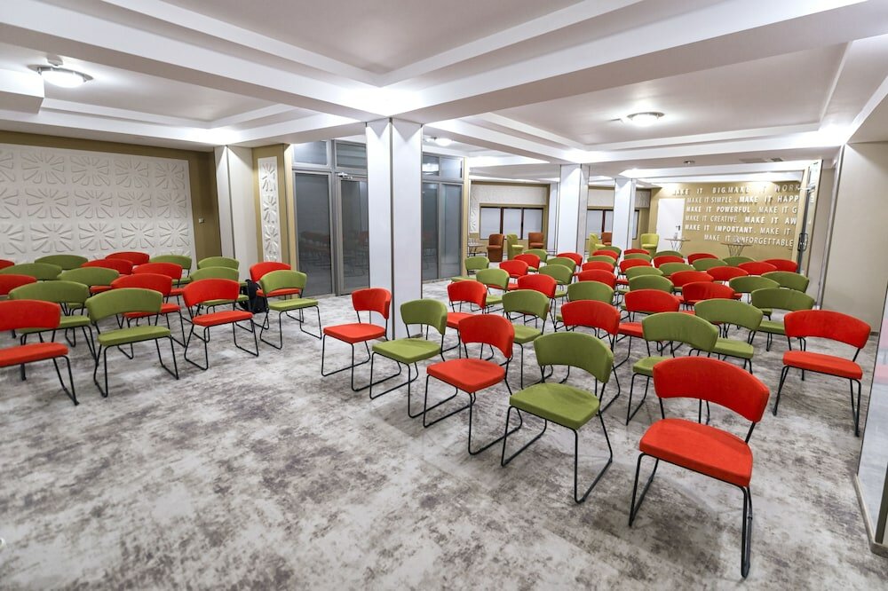 Фото Prestige Boutique Hotel Craiova