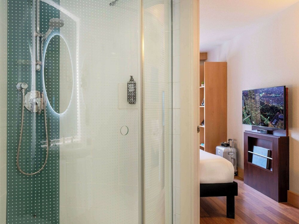 Фото Hotel ibis Madrid Alcobendas