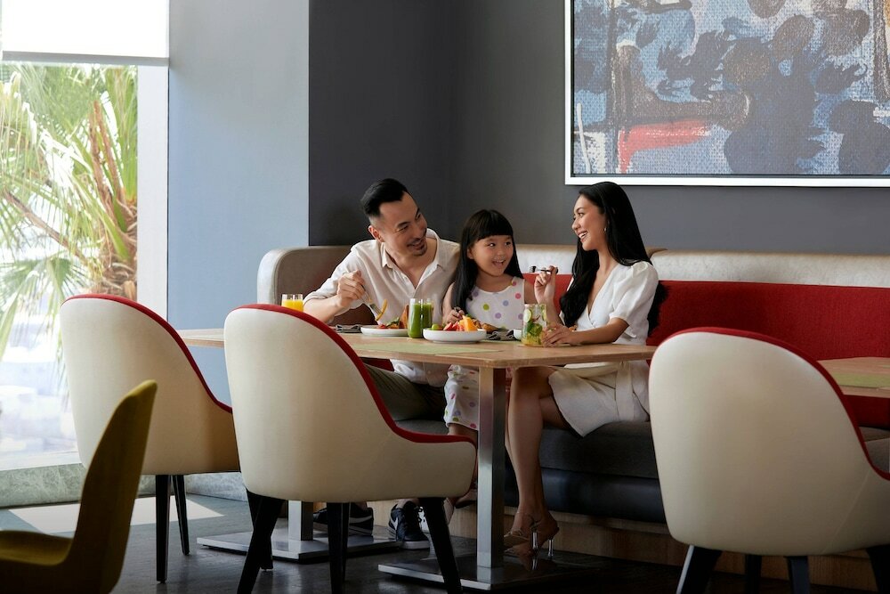 Фото Four Points by Sheraton Surabaya