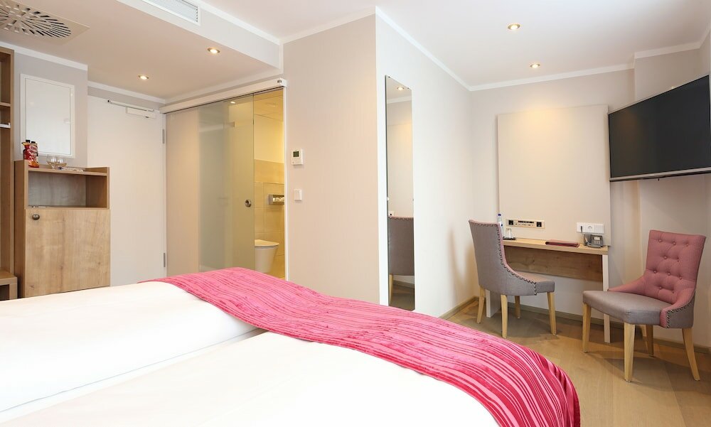 Фото Hotel Marburger Hof