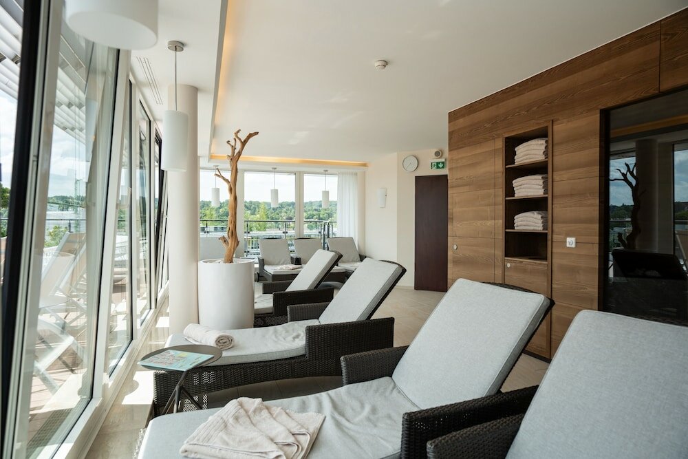 Фото Hotel Vier Jahreszeiten Starnberg