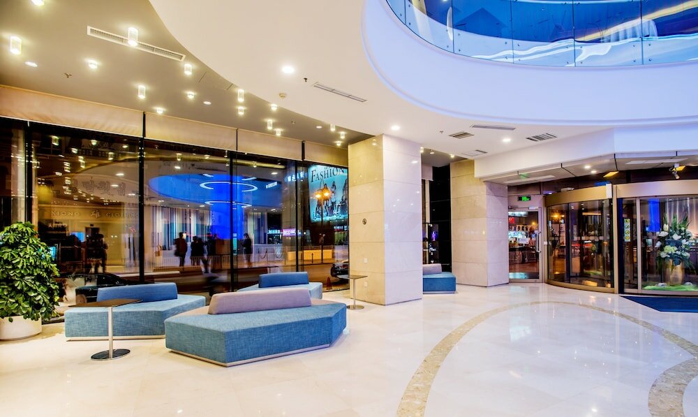 Фото Holiday Inn Express Dalian City Center