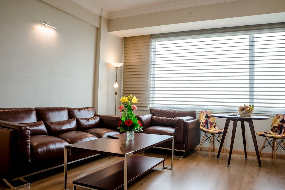 Фото Gemini Continental Lucknow