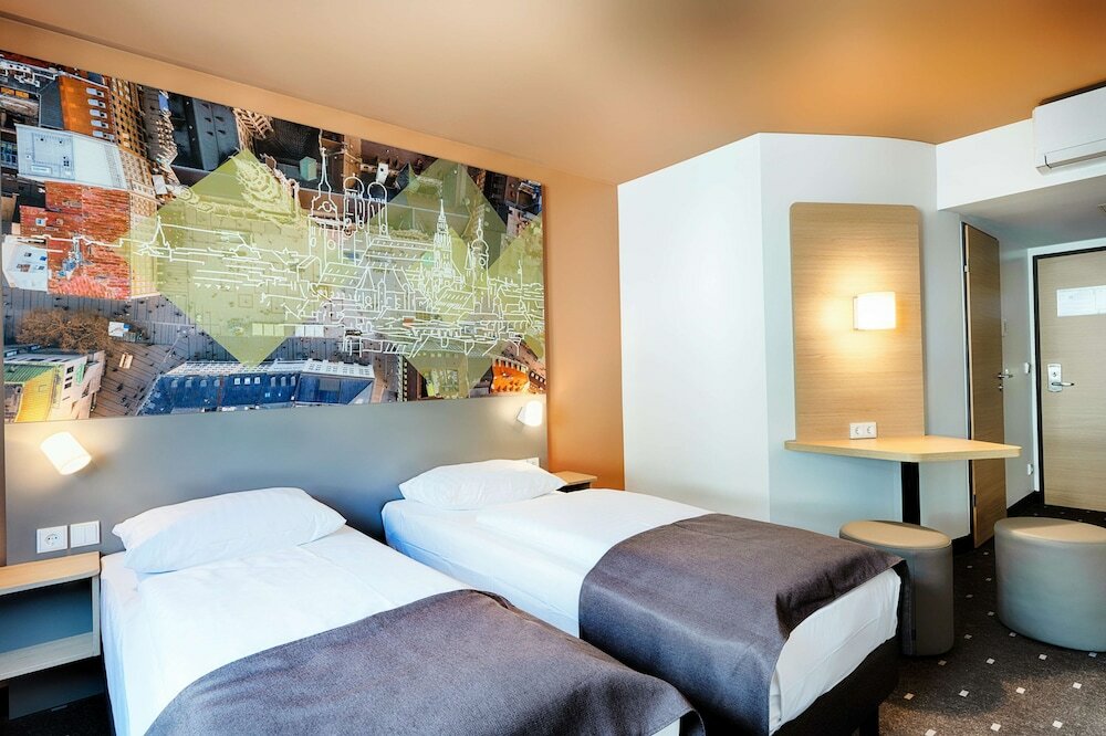 Фото B&b Hotel München-Hbf