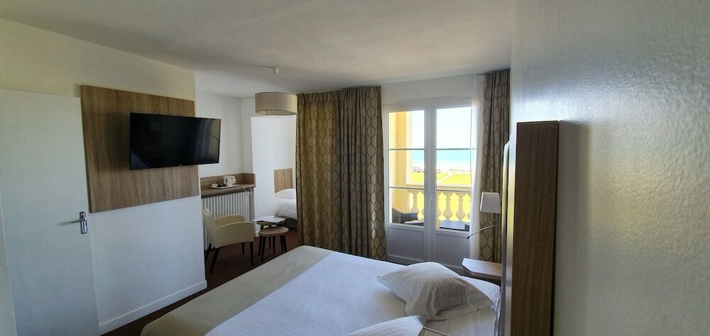 Фото Hôtel Windsor Front De Mer