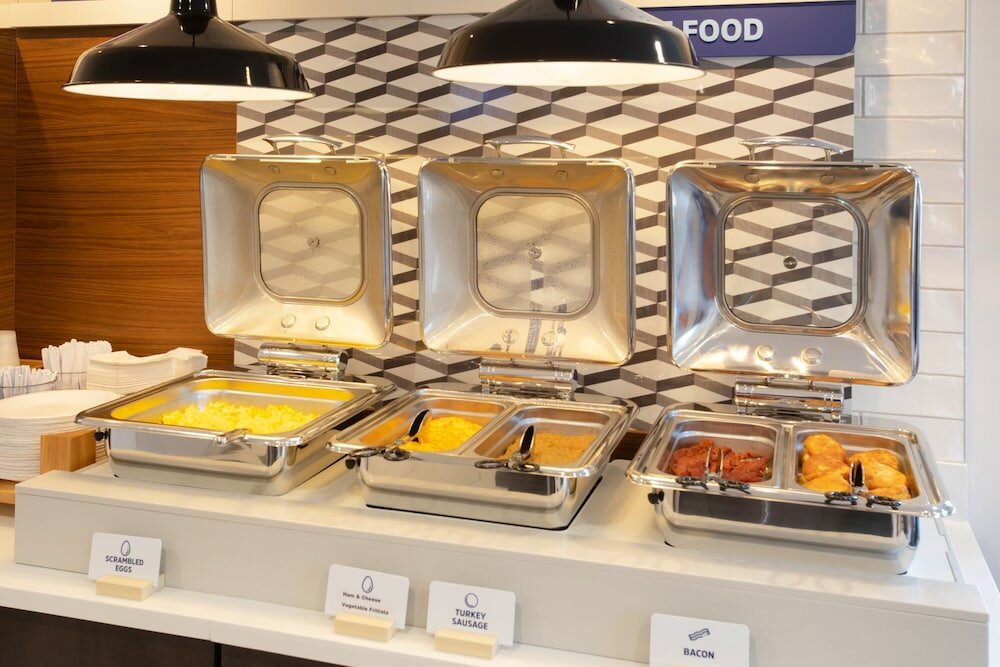 Фото Holiday Inn Express Monterey-Cannery Row, an Ihg Hotel