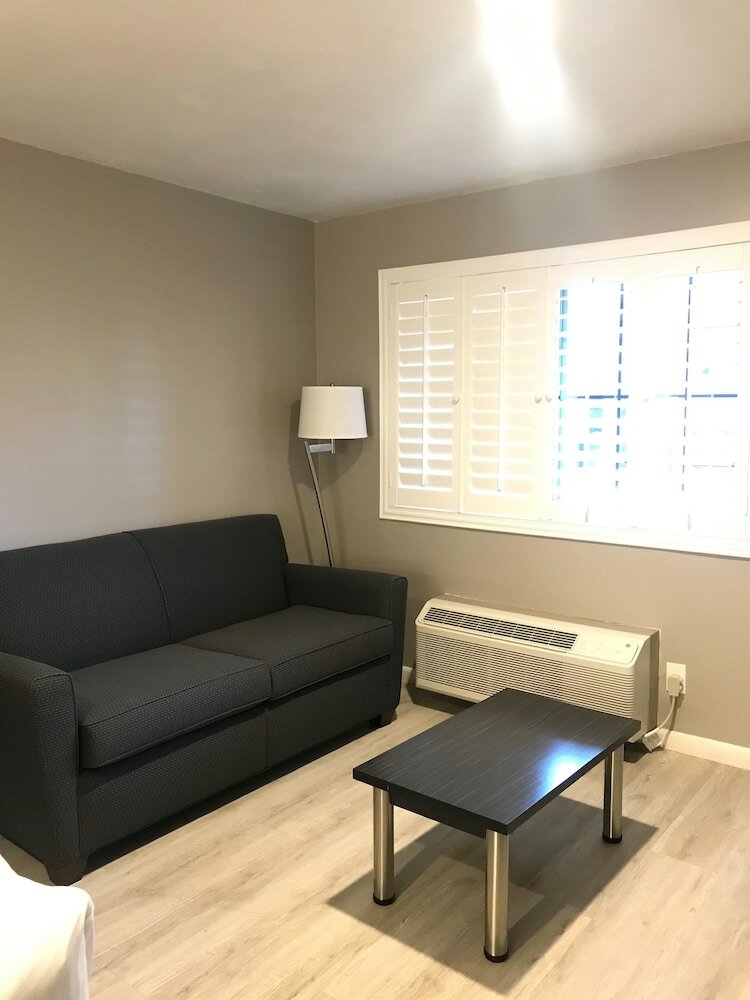 Фото SureStay Plus by Best Western Santa Clara Silicon Valley