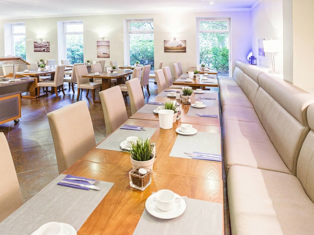 Фото Hotel Domicil Hamburg by Golden Tulip