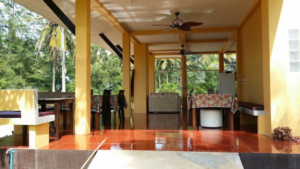 Фото Khaolak Summer House Resort 2