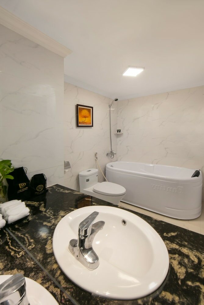 Фото Halais Hotel