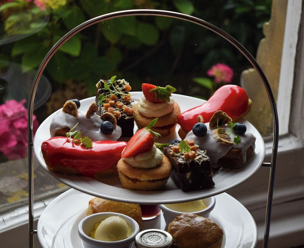 Фото Alma Lodge Hotel