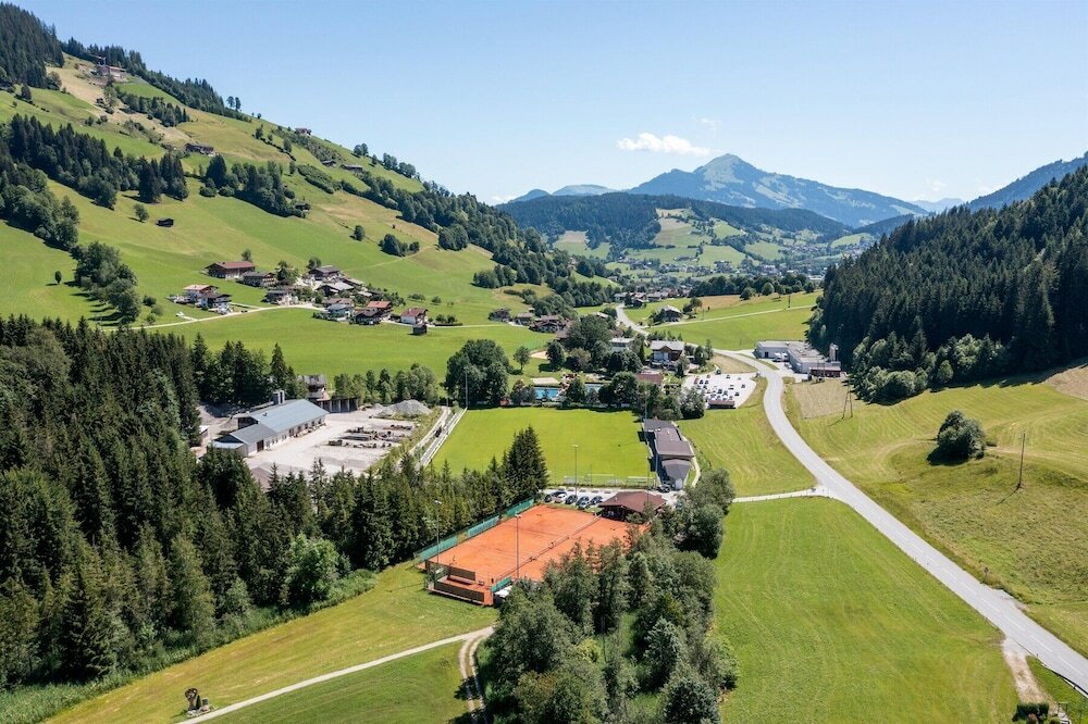 Фото Hotel Tirolerhof