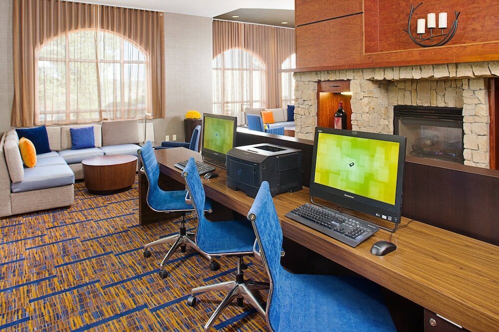 Фото Courtyard Marriott Paso Robles