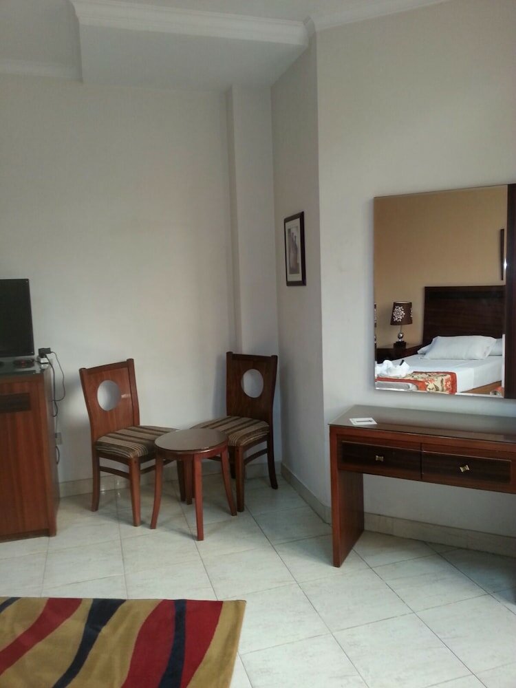 Фото Glorious Hotel