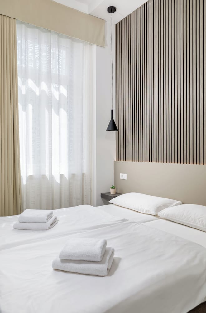 Фото Boutique Suites Joyce