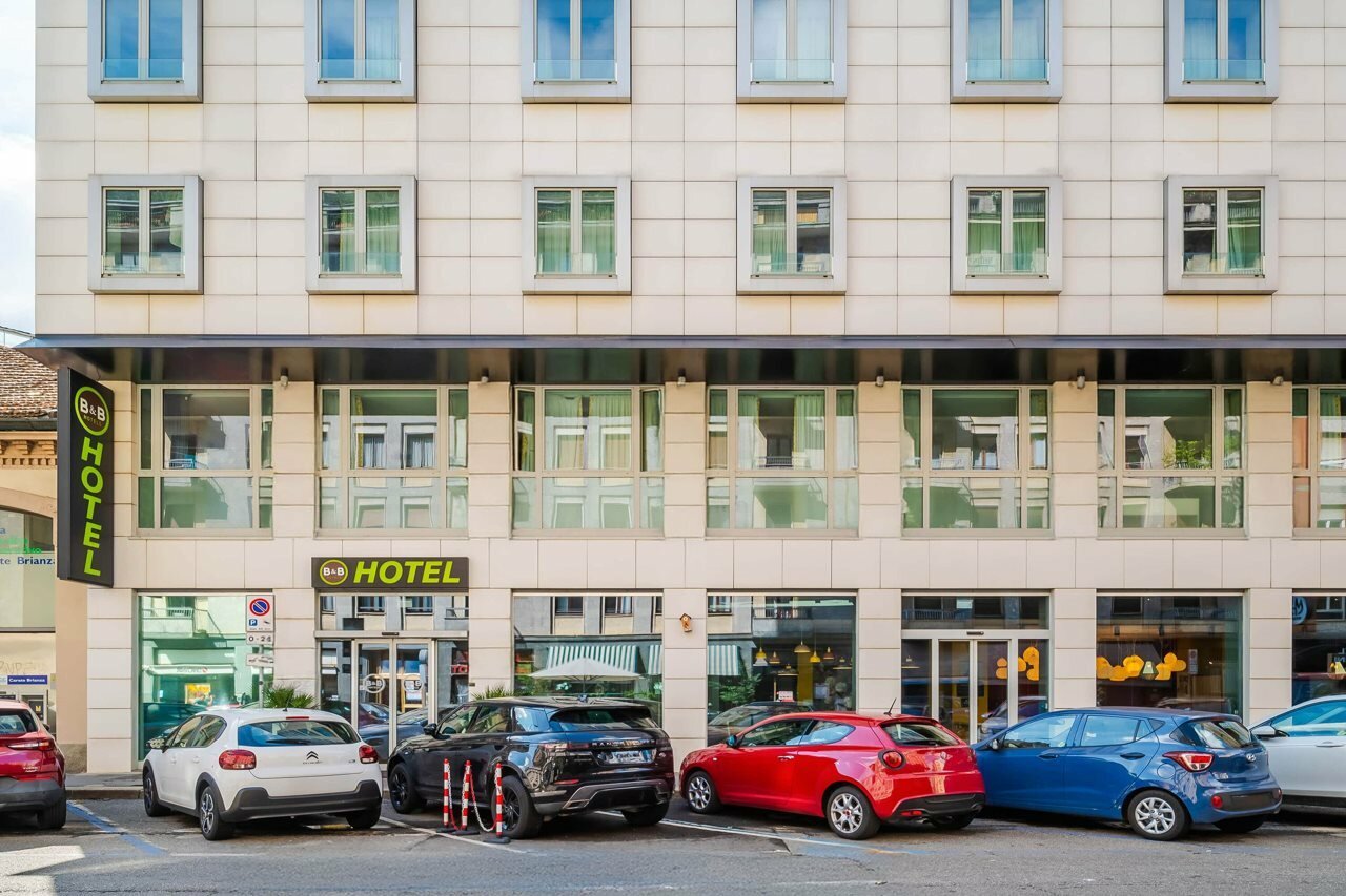 Фото отеля 1