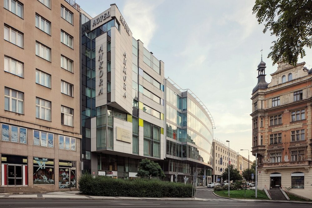 Фото отеля 1