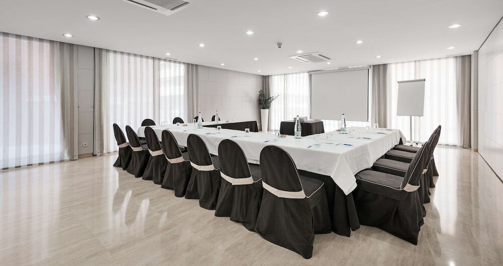 Фото Nh Castellón Mindoro Hotel