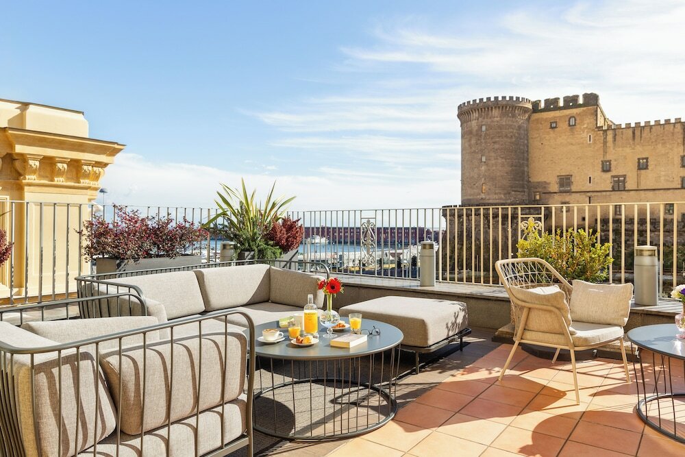 Фото Mercure Napoli Centro Angioino