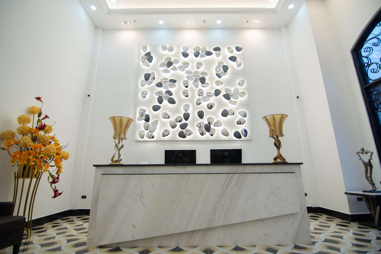 Фото SureStay Hotel by Best Western Vientiane