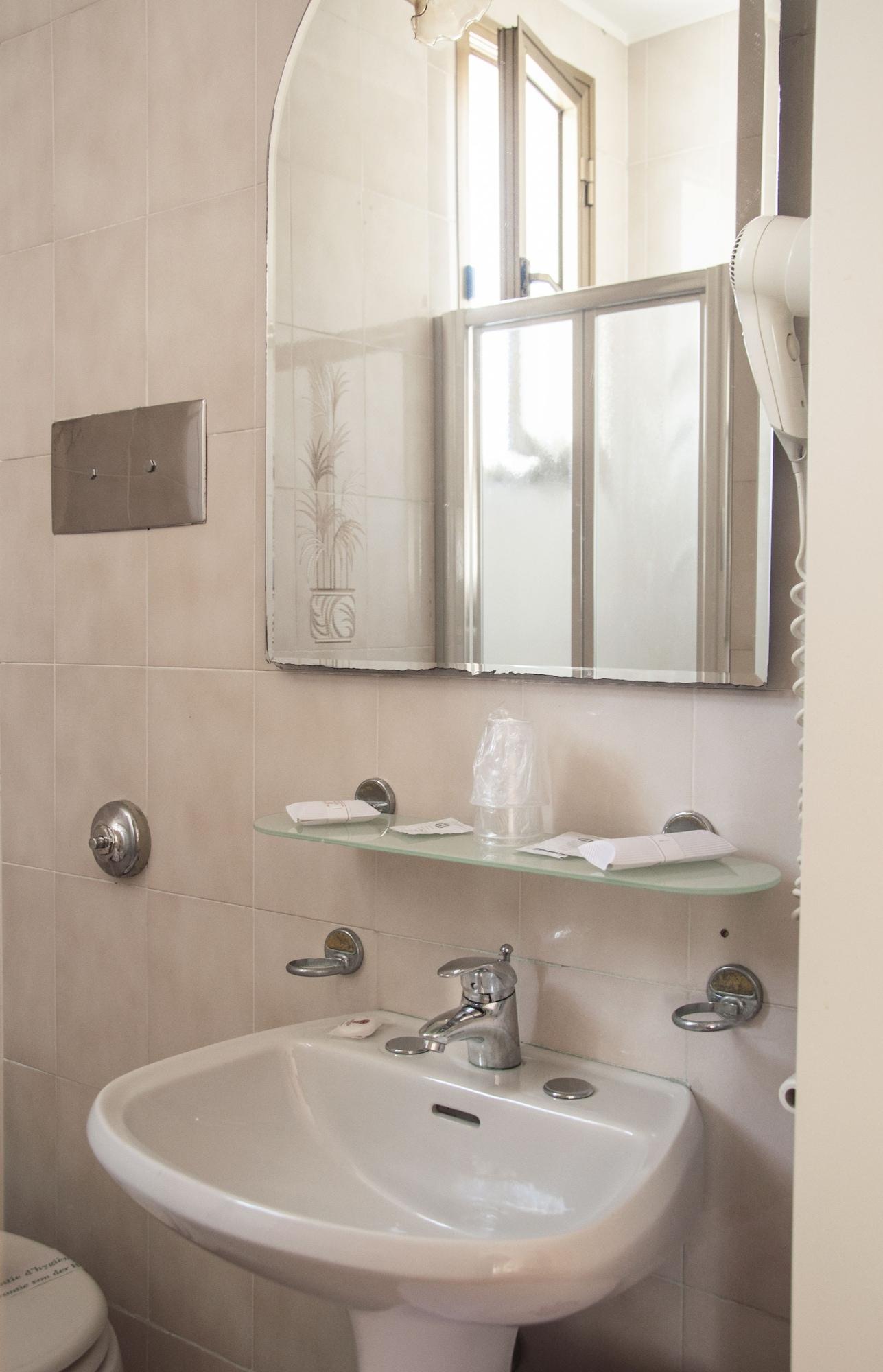 Фото Hotel Villa Serena