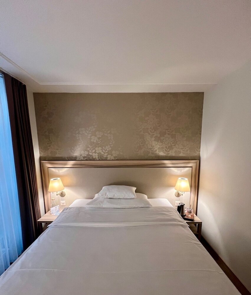 Фото Hotel Platzhirsch