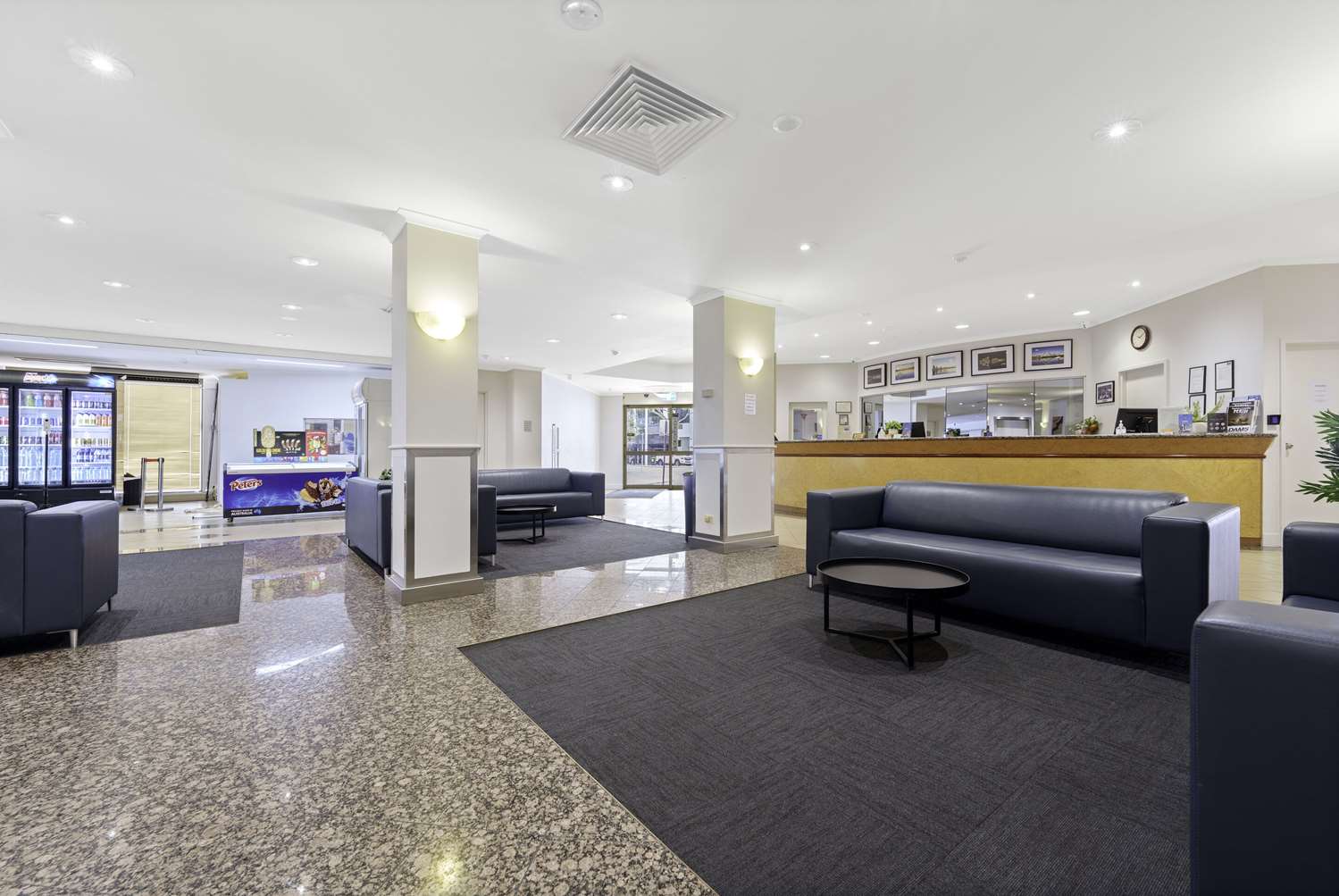 Фото Comfort Inn & Suites Goodearth Perth