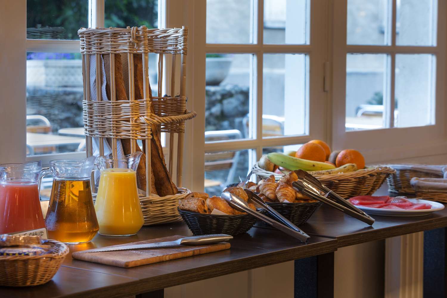 Фото Best Western Blanche de Castille Dourdan