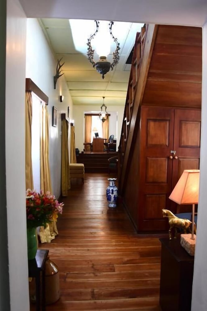 Фото The Golf Green Hotel