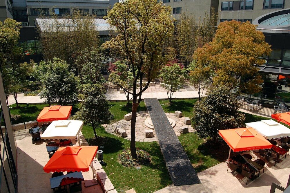 Фото Shanghai Parkyard Hotel