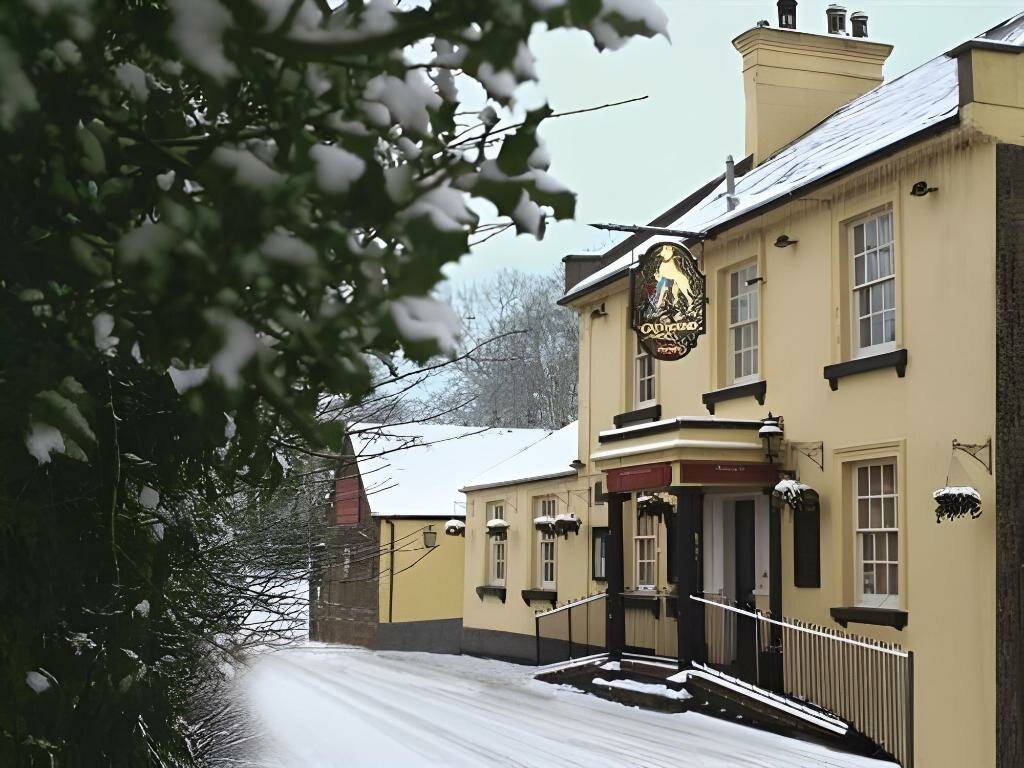 Hotel The Greyhound Wigginton, Hertfordshire County, photo