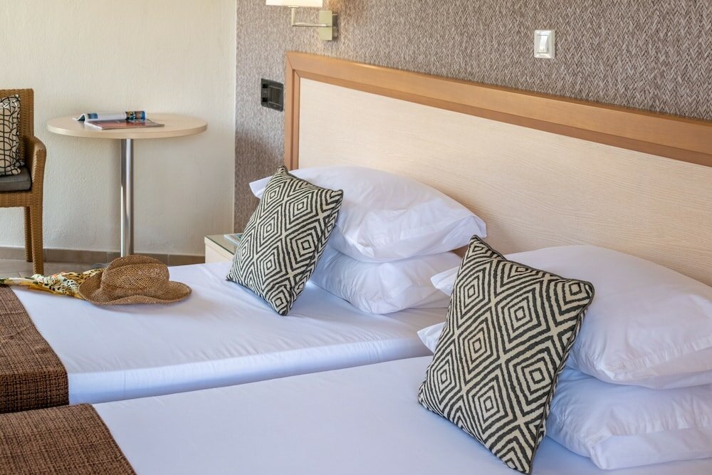 Фото Dedalos Hotel