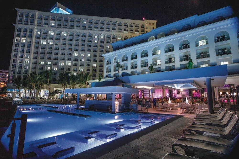 Фото Hotel Riu Cancun