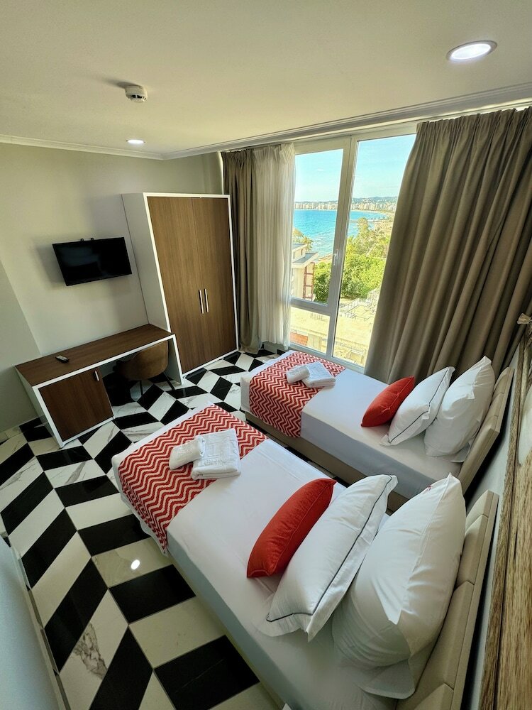 Фото Hotel Britania