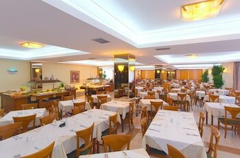 Фото Отель Continental Palace S.A.