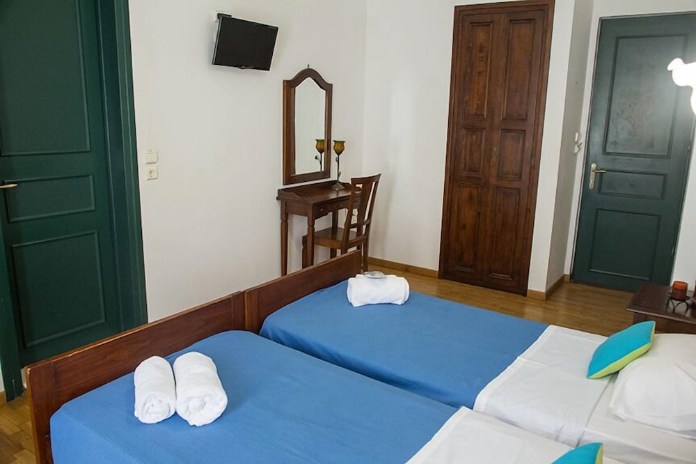 Фото Отель Ntouana