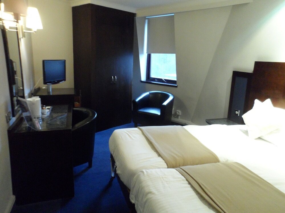 Фото Britannia Hotel Edinburgh