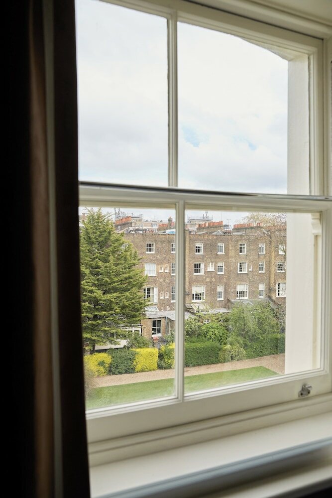 Фото The Montague On The Gardens by Red Carnation Hotel Collection