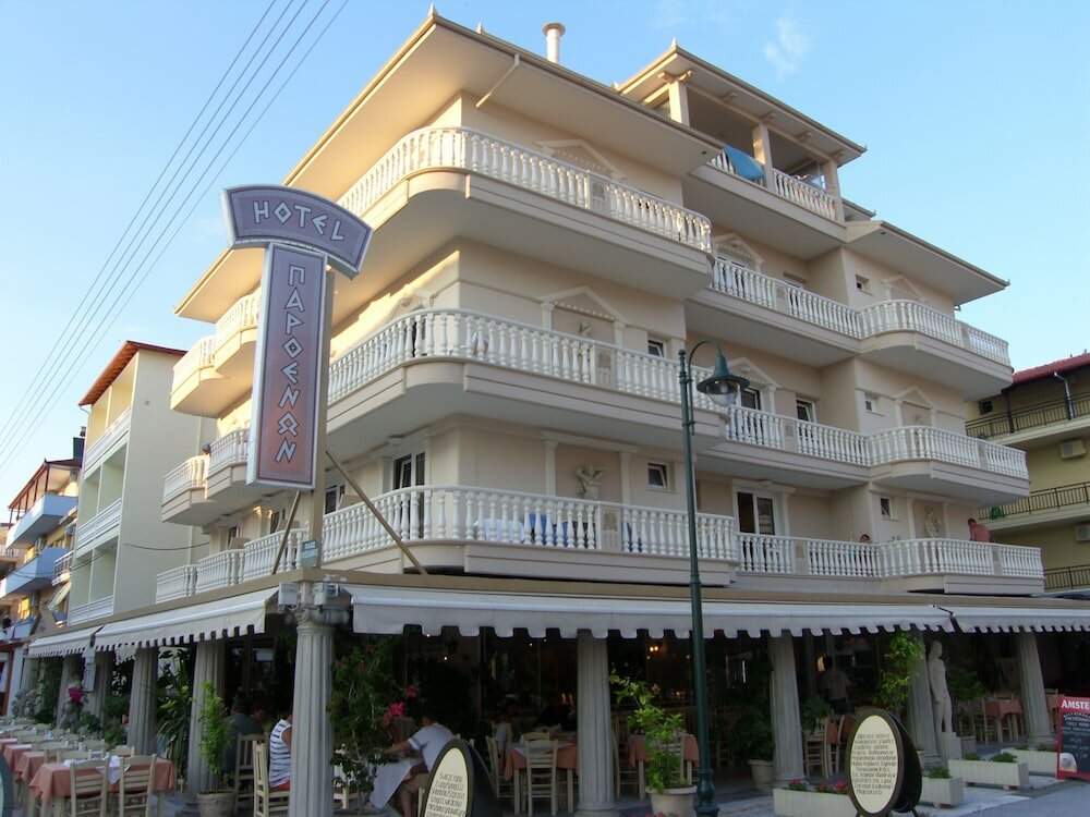 Фото отеля 1