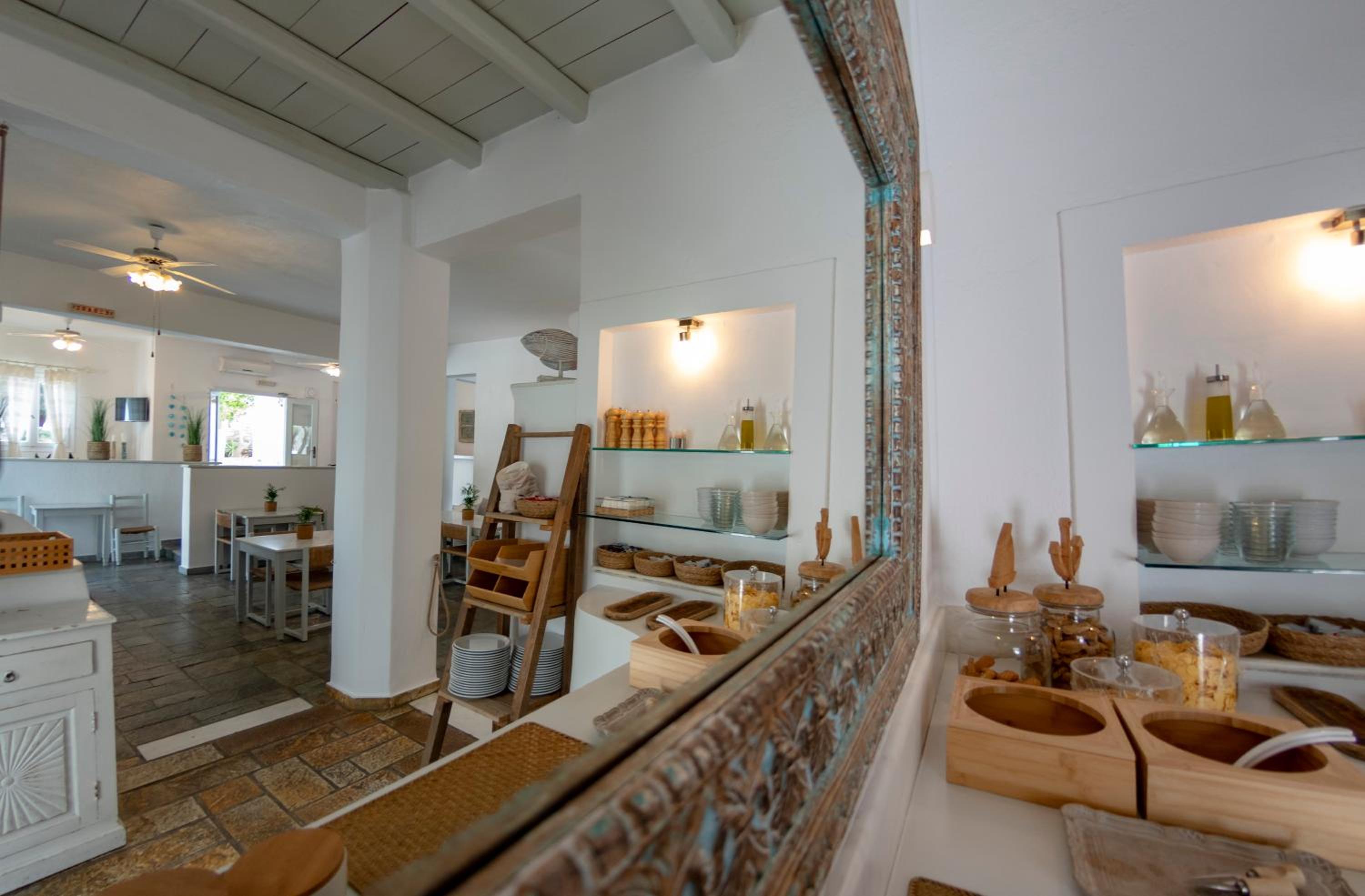 Фото Hotel Manos