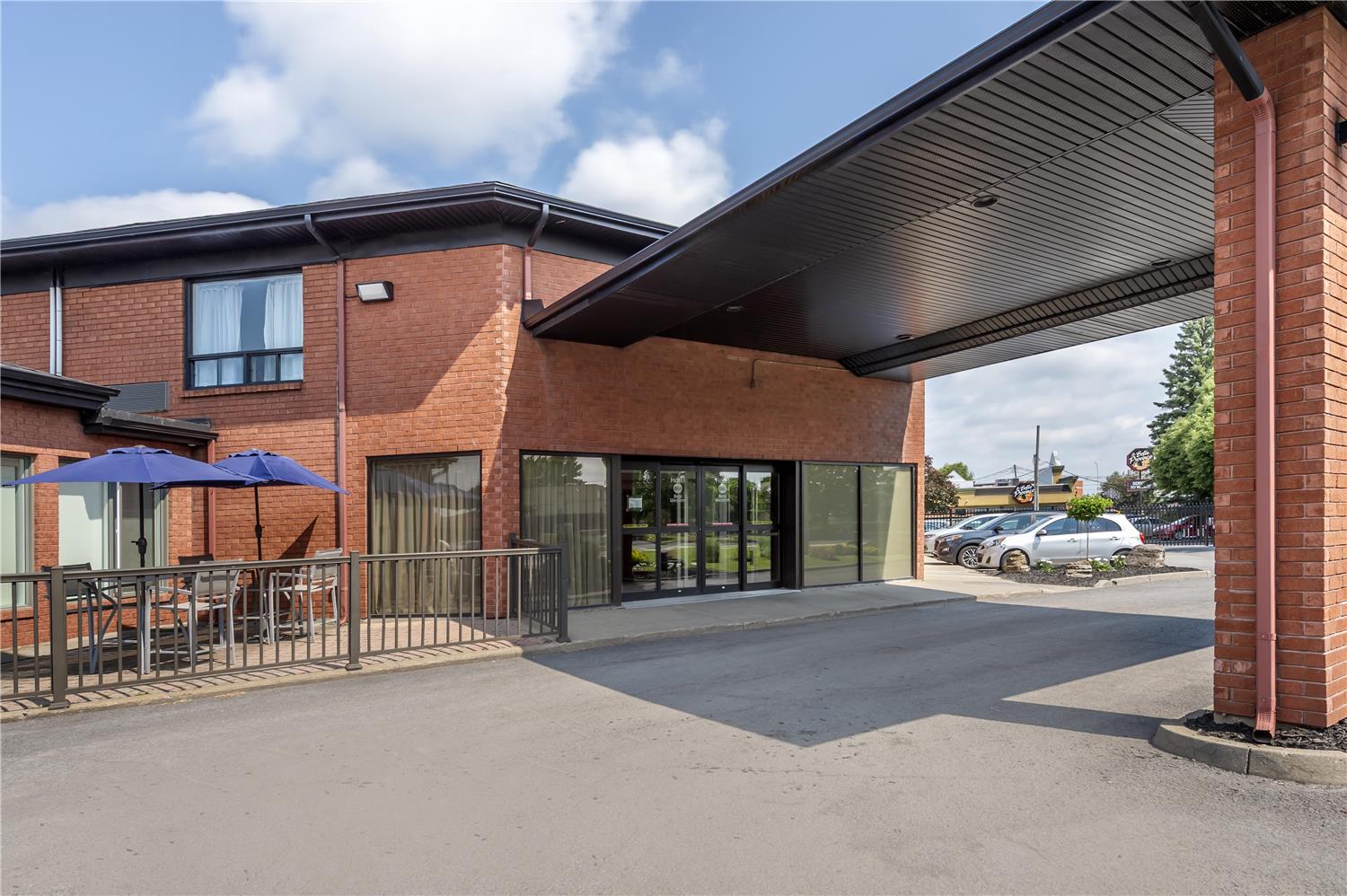 Фото Best Western Hotel Brossard